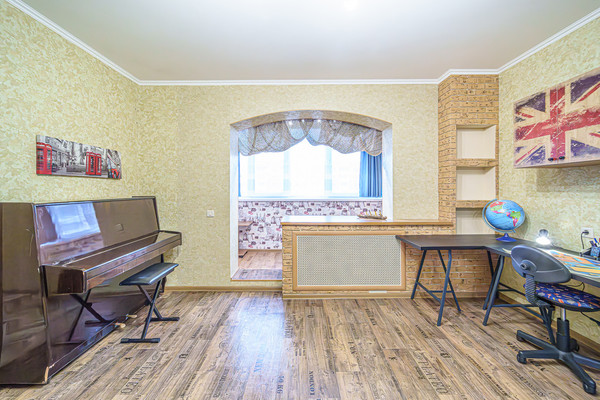 Продам многокомнатную квартиру, Юрша ул, 7, Пермь г