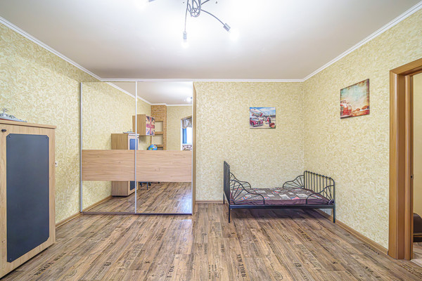 Продам многокомнатную квартиру, Юрша ул, 7, Пермь г