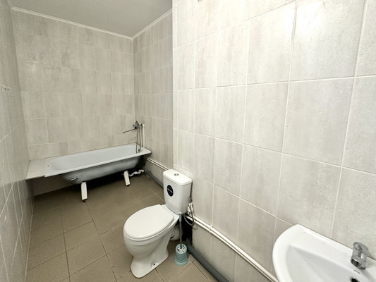 Продам двухкомнатную (2-комн.) квартиру, Елены Сагандуковой ул, 16, Ханты-Мансийск г