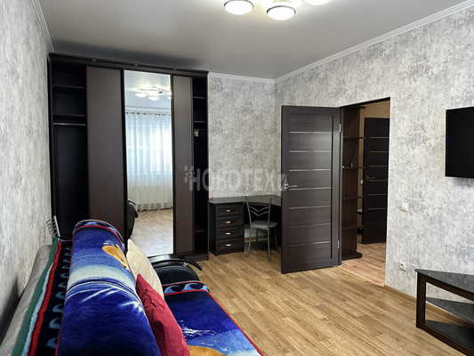 Сдам однокомнатную (1-комн.) квартиру, им Н.И.Ткачева ул, 8, Северская ст-ца