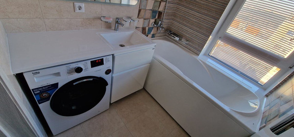 Продам двухкомнатную (2-комн.) квартиру, Юрия Тена проезд, 2к2, Иркутск г