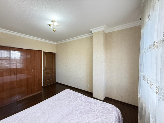 Продам двухкомнатную (2-комн.) квартиру, Ахохова ул, 190ка, Нальчик г