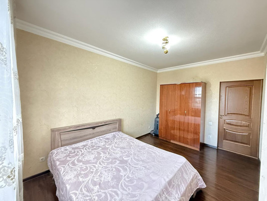 Продам двухкомнатную (2-комн.) квартиру, Ахохова ул, 190ка, Нальчик г