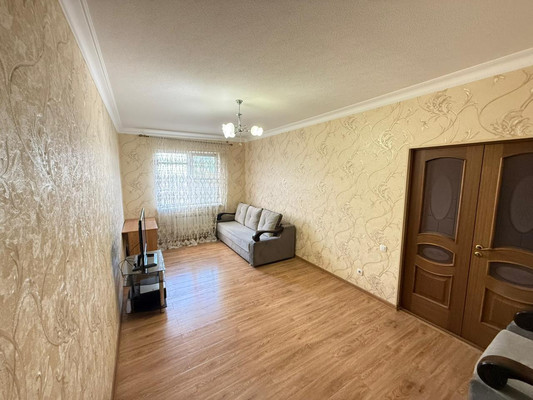 Продам двухкомнатную (2-комн.) квартиру, Ахохова ул, 190ка, Нальчик г