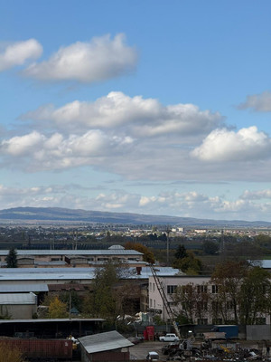 Продам двухкомнатную (2-комн.) квартиру, Ахохова ул, 190ка, Нальчик г