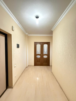 Продам двухкомнатную (2-комн.) квартиру, Ахохова ул, 190ка, Нальчик г