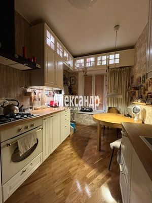 Продам трехкомнатную (3-комн.) квартиру, Конная ул, 5/3, Санкт-Петербург г