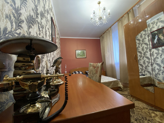 Продам коммерческое помещение 586 м2, Лесная ул, 2, Нижневартовск г