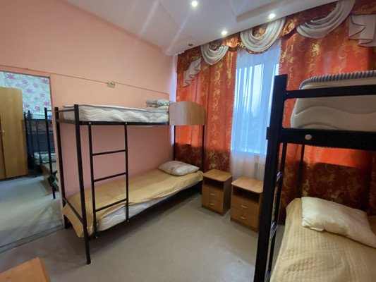 Продам коммерческое помещение 586 м2, Лесная ул, 2, Нижневартовск г