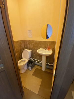 Продам коммерческое помещение 586 м2, Лесная ул, 2, Нижневартовск г