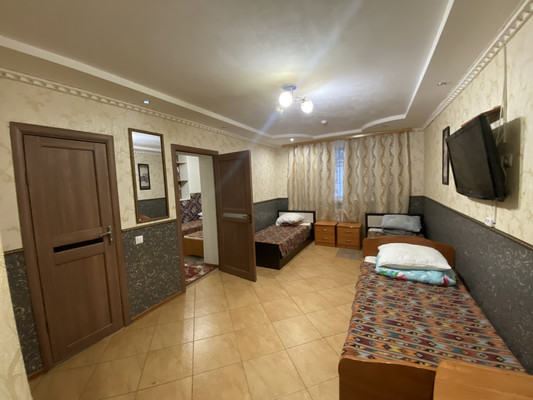 Продам коммерческое помещение 586 м2, Лесная ул, 2, Нижневартовск г