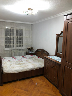 Продам двухкомнатную (2-комн.) квартиру, А.А.Кадырова ул, 11, Нальчик г