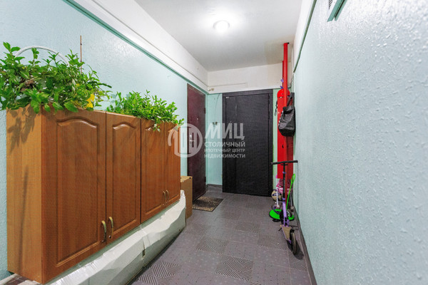 Продам трехкомнатную (3-комн.) квартиру, Варшавское ш, 143к2, Москва г