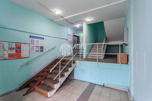 Продам трехкомнатную (3-комн.) квартиру, Варшавское ш, 143к2, Москва г