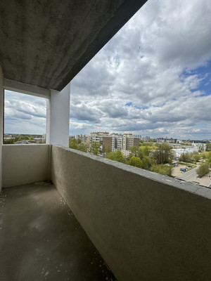 Продам трехкомнатную (3-комн.) квартиру, Красных Зорь ул, 8, Иваново г