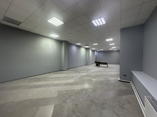 Сдам коммерческое помещение 130 м2, Родины ул, 43, Казань г