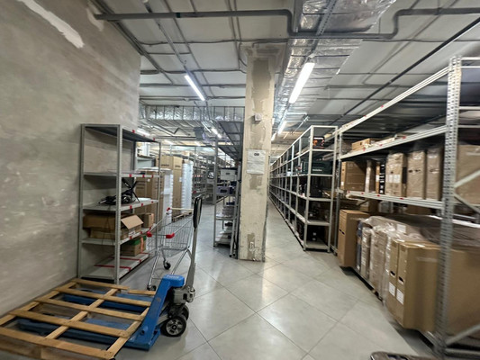 Сдам коммерческое помещение 500 м2, Закиева ул, 1, Казань г