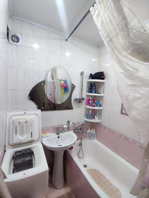 Продам двухкомнатную (2-комн.) квартиру, Новороссийская ул, 114, Армавир г