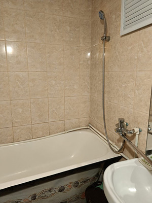 Продам двухкомнатную (2-комн.) квартиру, Пионерская ул, 34, Успенское с