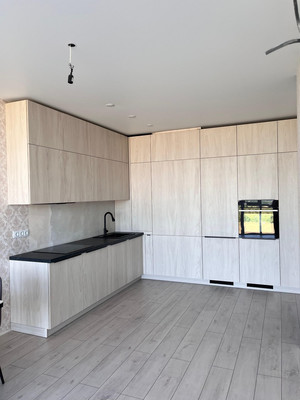 Продам двухкомнатную (2-комн.) квартиру, Батуринская ул, 18к1014, Краснодар г