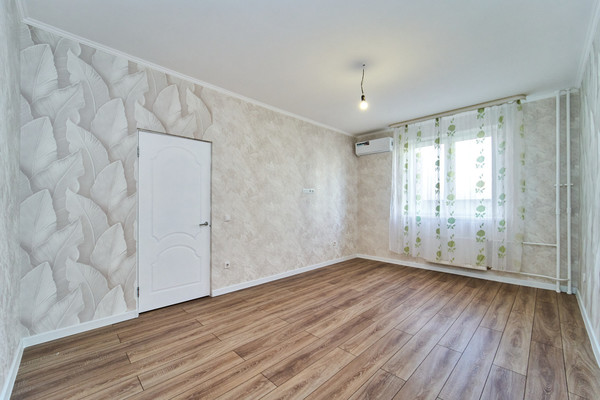 Продам двухкомнатную (2-комн.) квартиру, им. 40-летия Победы ул, 184к1, Краснодар г