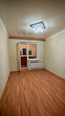 Продам трехкомнатную (3-комн.) квартиру, Ростовская ул, 86, Воронеж г