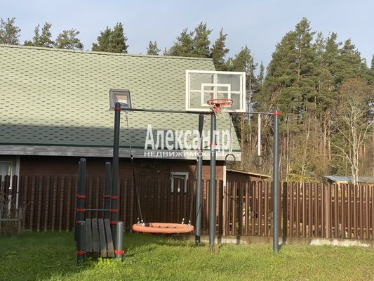 Продам дом, Земляничная ул, Приозерск г, 120 км от города