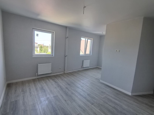 Продам однокомнатную (1-комн.) квартиру, Толстого ул, 81, Супсех с