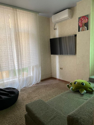 Продам двухкомнатную (2-комн.) квартиру, Целинная (Центральный р-н) ул, 12/3, Сочи г