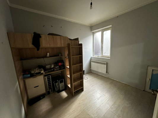 Продам однокомнатную (1-комн.) квартиру, Тенистая ул, 1, Махачкала г