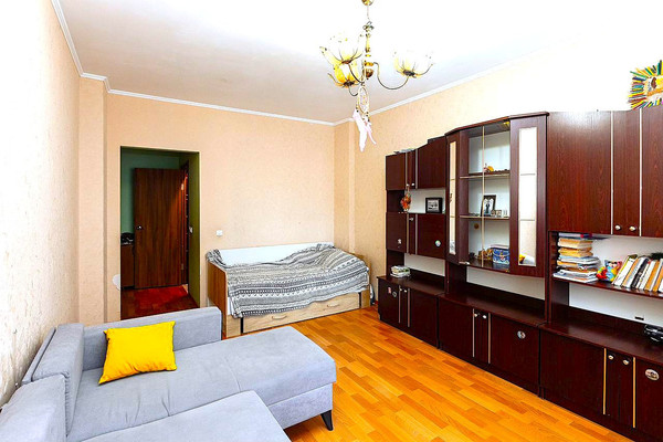 Продам двухкомнатную (2-комн.) квартиру, Батальная ул, 96, Калининград г