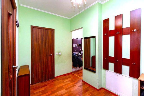 Продам двухкомнатную (2-комн.) квартиру, Батальная ул, 96, Калининград г