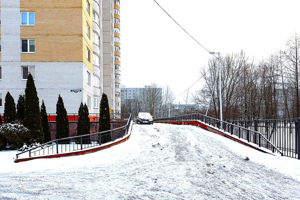 Продам двухкомнатную (2-комн.) квартиру, Батальная ул, 96, Калининград г