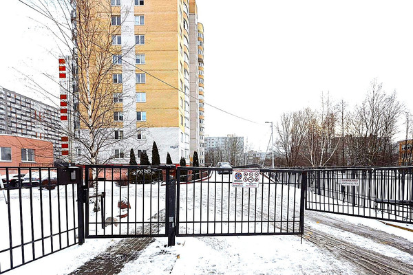 Продам двухкомнатную (2-комн.) квартиру, Батальная ул, 96, Калининград г