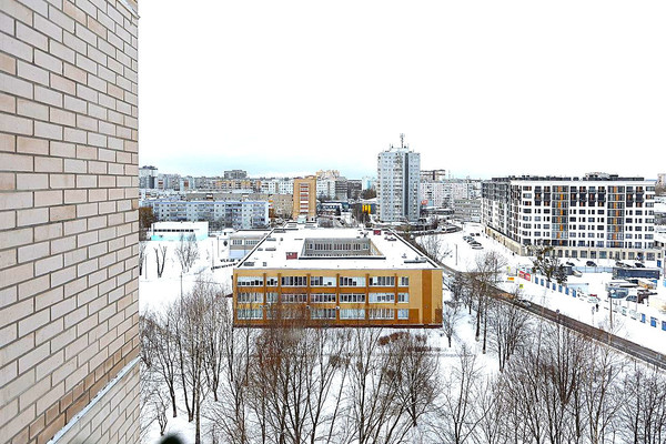 Продам двухкомнатную (2-комн.) квартиру, Батальная ул, 96, Калининград г