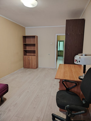 Сдам комнату в 3-комн. квартире, Тельмана ул, 50к3, Санкт-Петербург г