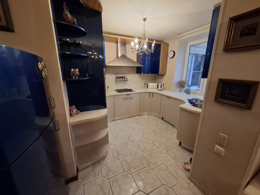 Продам многокомнатную квартиру, Ленинский пр-кт, 44, Москва г