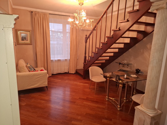 Продам многокомнатную квартиру, Ленинский пр-кт, 44, Москва г