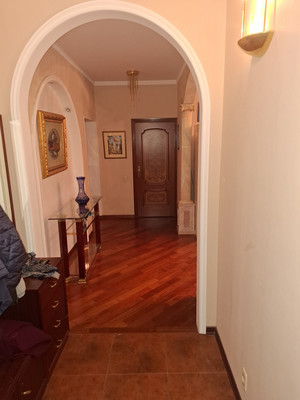 Продам многокомнатную квартиру, Ленинский пр-кт, 44, Москва г