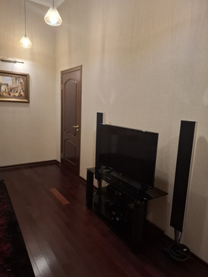 Продам многокомнатную квартиру, Ленинский пр-кт, 44, Москва г