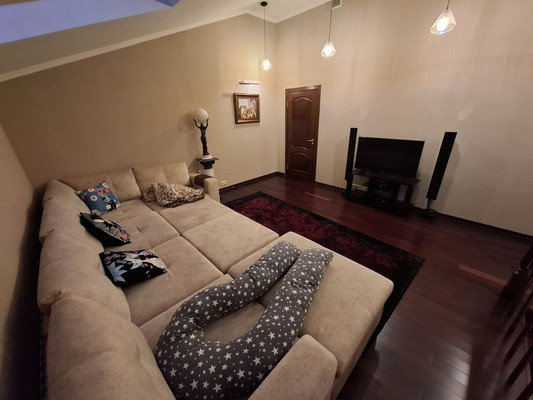 Продам многокомнатную квартиру, Ленинский пр-кт, 44, Москва г