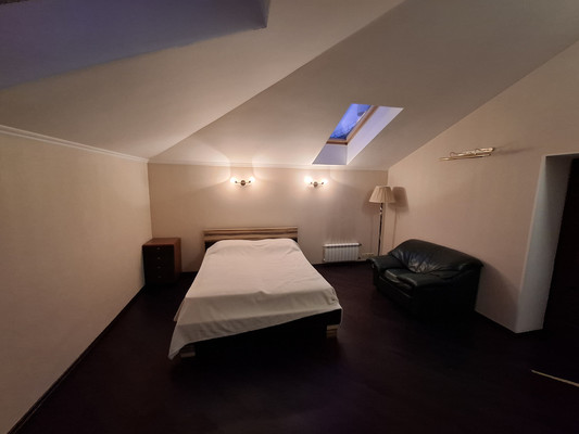 Продам многокомнатную квартиру, Ленинский пр-кт, 44, Москва г