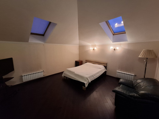 Продам многокомнатную квартиру, Ленинский пр-кт, 44, Москва г