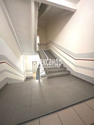 Продам двухкомнатную (2-комн.) квартиру, Большая Разночинная ул, 11, Санкт-Петербург г