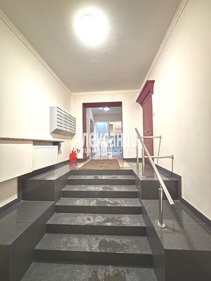 Продам двухкомнатную (2-комн.) квартиру, Большая Разночинная ул, 11, Санкт-Петербург г