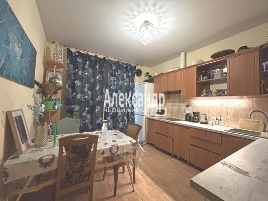 Продам двухкомнатную (2-комн.) квартиру, Большая Разночинная ул, 11, Санкт-Петербург г