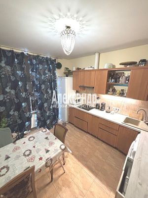 Продам двухкомнатную (2-комн.) квартиру, Большая Разночинная ул, 11, Санкт-Петербург г