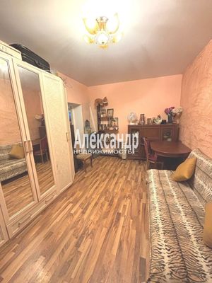 Продам двухкомнатную (2-комн.) квартиру, Большая Разночинная ул, 11, Санкт-Петербург г