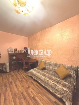 Продам двухкомнатную (2-комн.) квартиру, Большая Разночинная ул, 11, Санкт-Петербург г