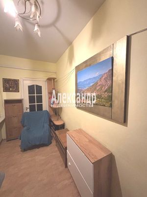 Продам двухкомнатную (2-комн.) квартиру, Большая Разночинная ул, 11, Санкт-Петербург г